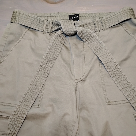 White House Black Market Olive Green The Jogger Cargo Pants - Picture 5 of 11